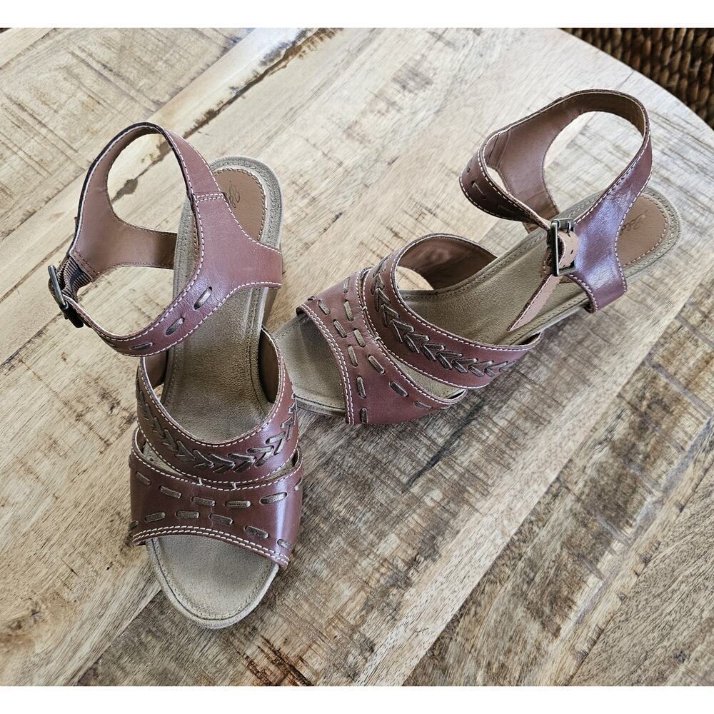 Eddie Bauer Sandals Women's Wedge Leather‎ 9 Stitched Bohemian Beach Vacation